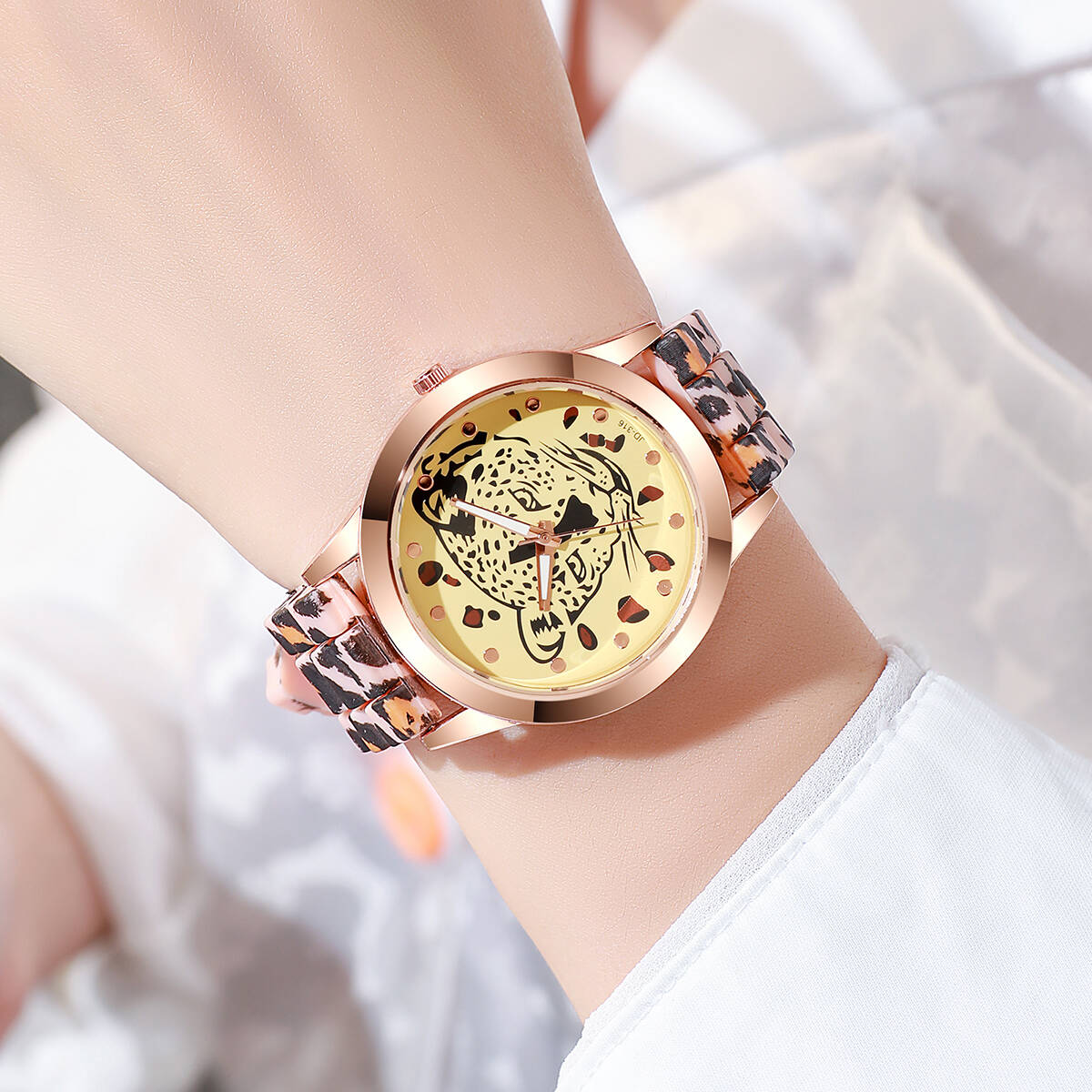 Jam Tangan Wanita Modis 2 Buah - Silicone Band Women ulasan dan harga
